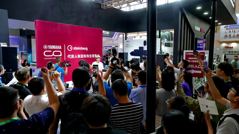 双月双展，狗万携旗下新品亮相 BIRTV2018 及 Infocomm 成都展览会
