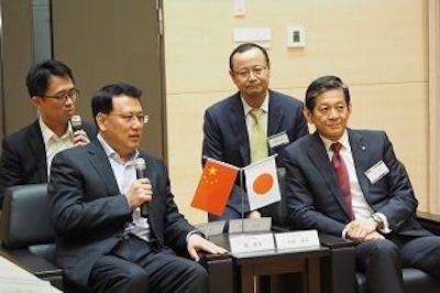 回顾发展历史，畅想科技未来|中国浙江省代表团视察狗万企业博物馆