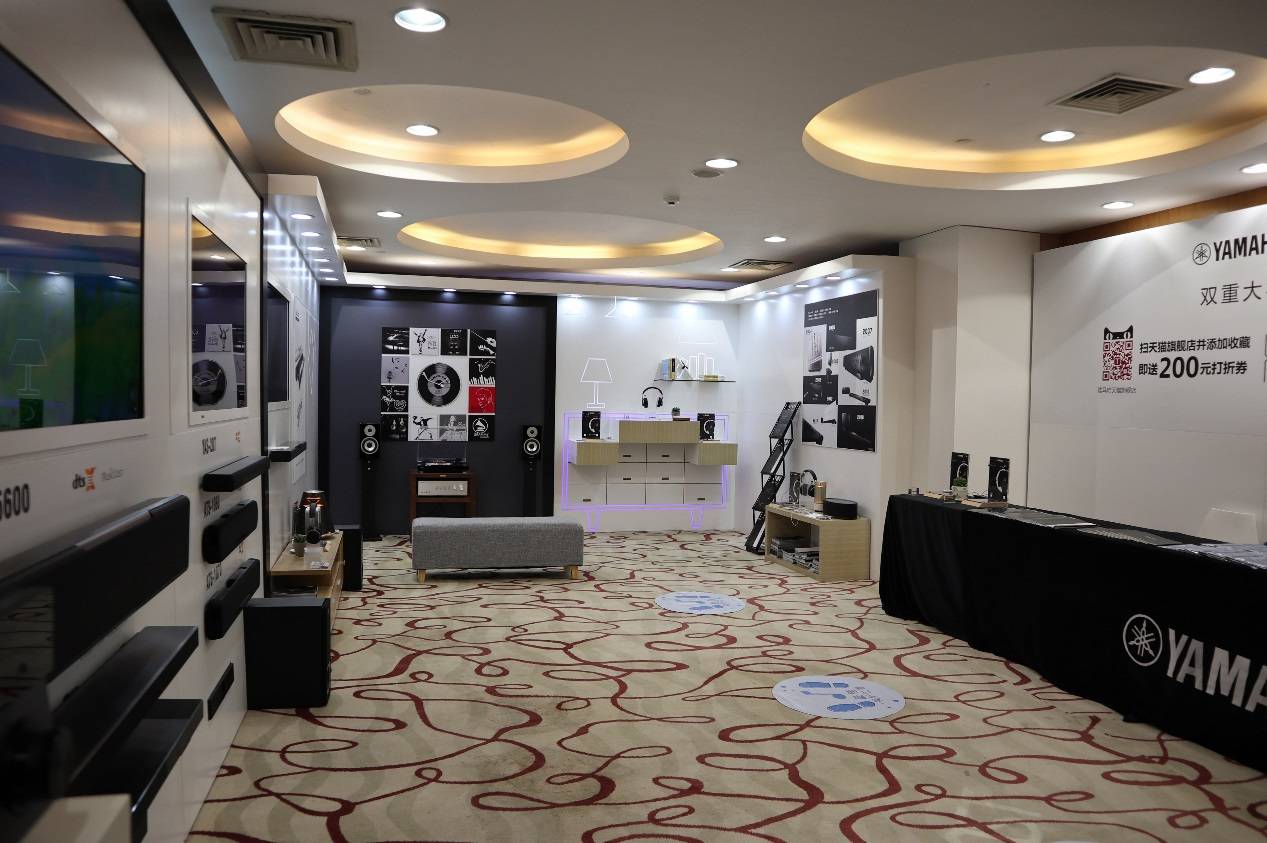 娱乐音质新境界，狗万携带家庭音响新品亮相2018广州国际音响唱片展